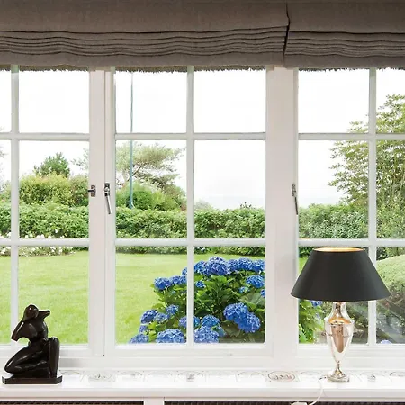 בית נופש Hiidbloom-hues Von & Mehr *