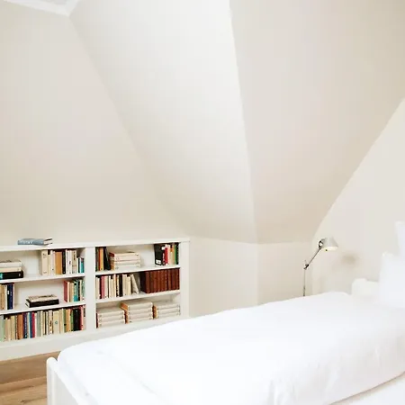 Hiidbloom-hues Von & Mehr *